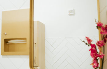 Washroom at Kalos Hair Transplant, LLC