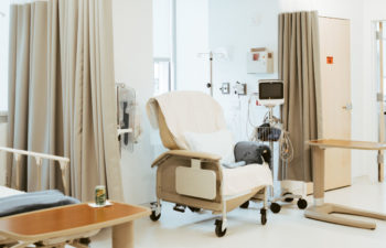 Kalos Hair Transplant, LLC treatment room equipped with the latest technology.